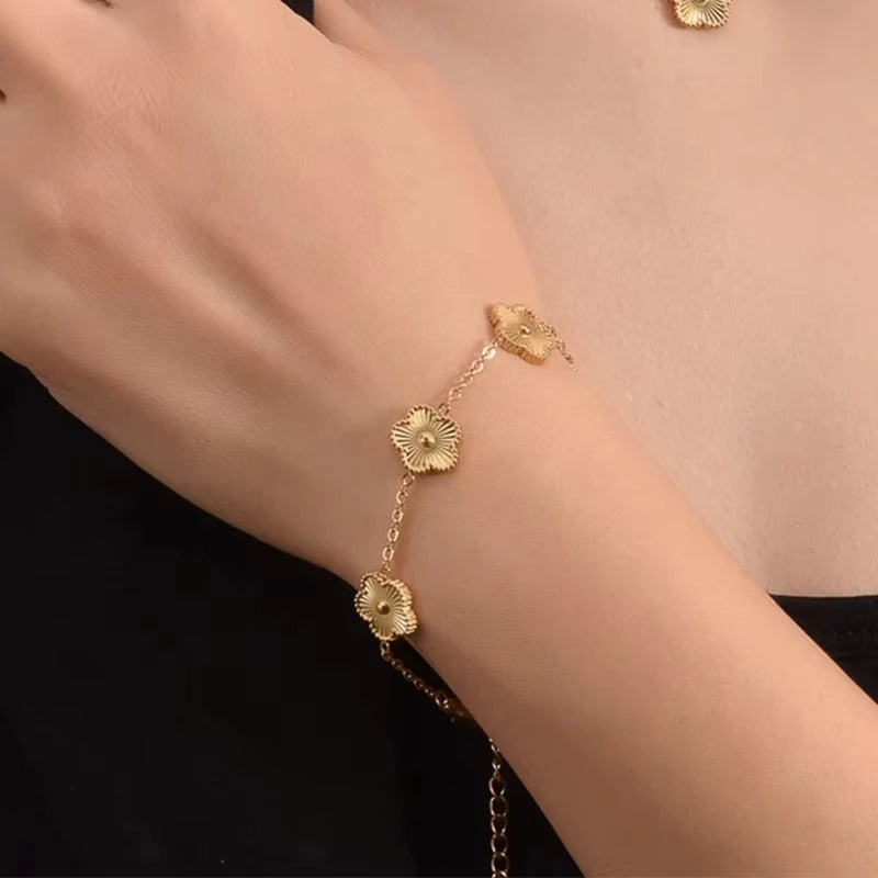 Fashion Flower Stainless Steel Bracelets For Women
